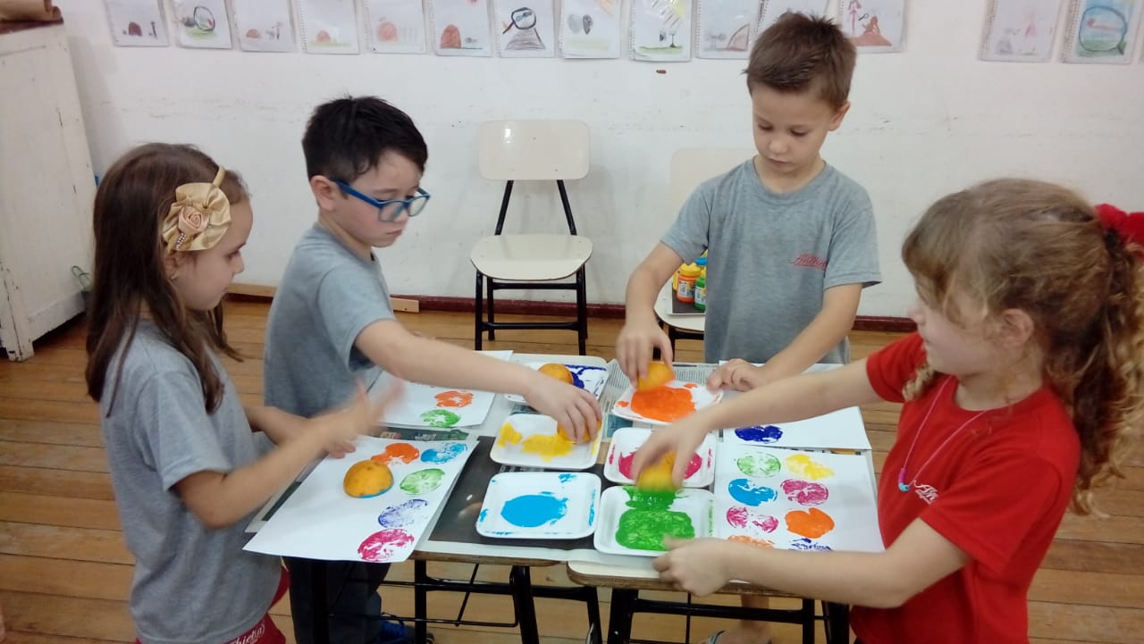 A Laranja Colorida Escola De Ensino Médio Anchieta